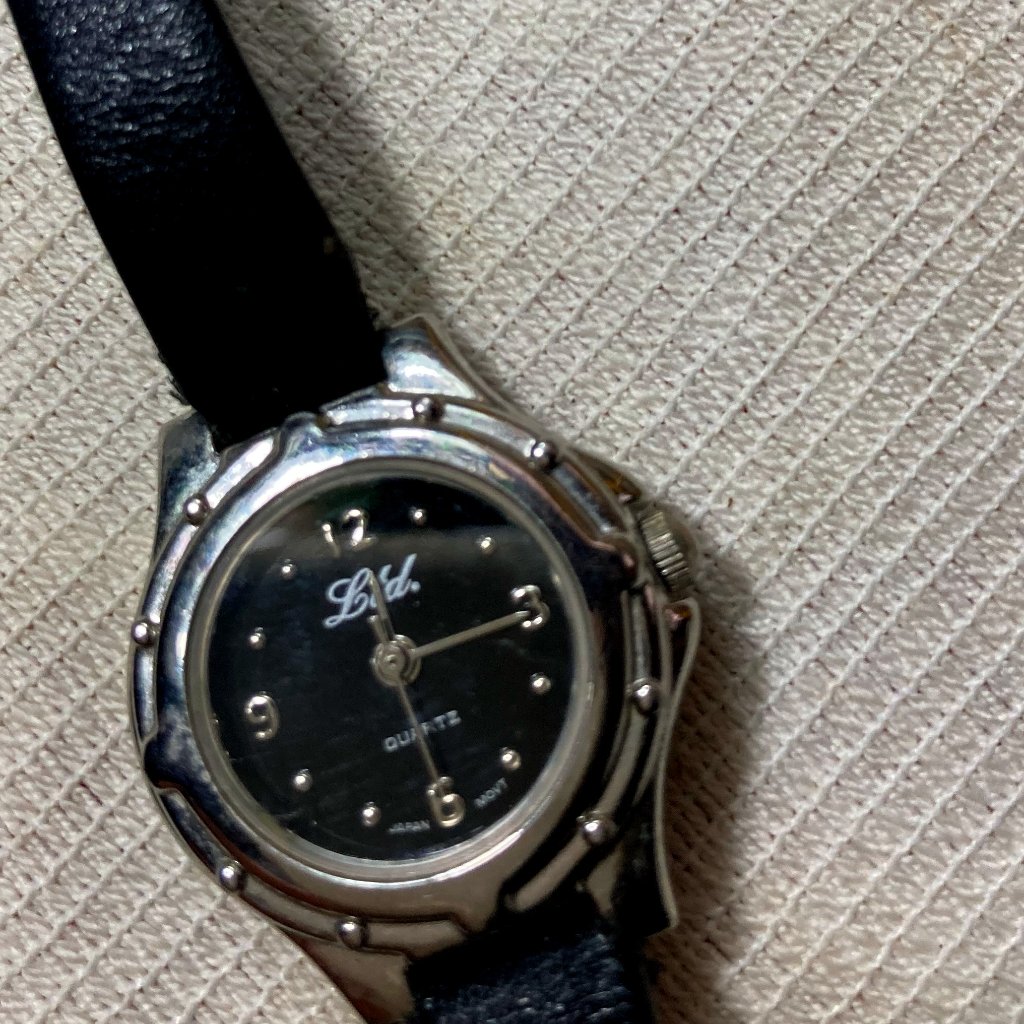 Ltd Black Leather Straps Watch